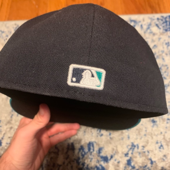Seattle Mariners New Era Fitted Hat- Navy / Aqua - Picture 3 of 3
